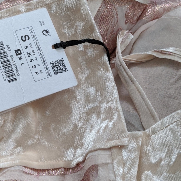 Zara’s Romantics Collection - Picture 9 of 9